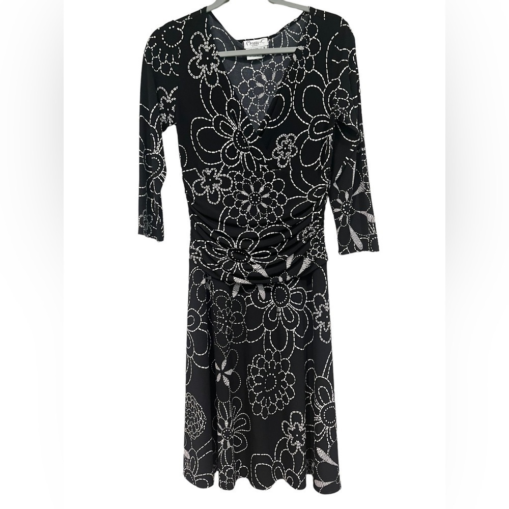 Maggy London Maggy L Y2K 90s Style Dress Knee Length Floral 3/4 Sleeves Black